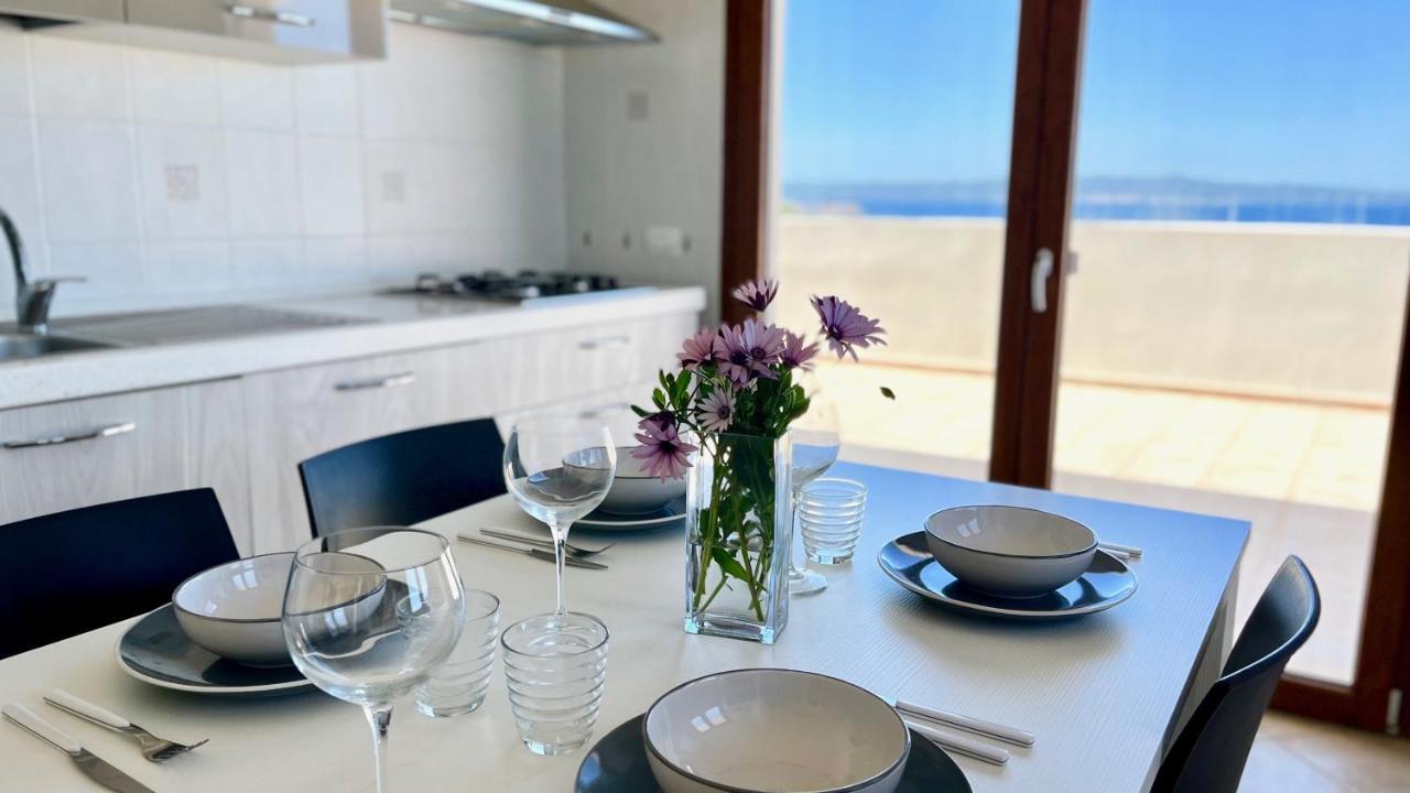 Attici Con Terrazzo Vista Mare Apartment กาลาเซตตา ภายนอก รูปภาพ