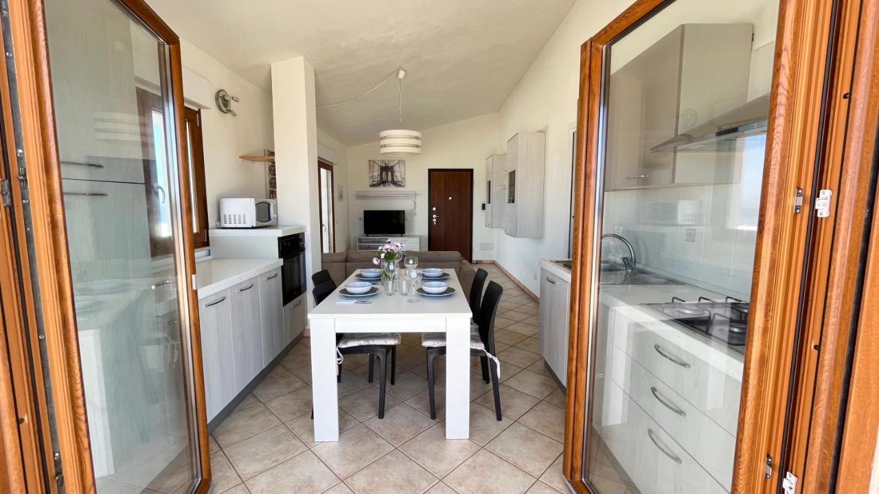 Attici Con Terrazzo Vista Mare Apartment กาลาเซตตา ภายนอก รูปภาพ