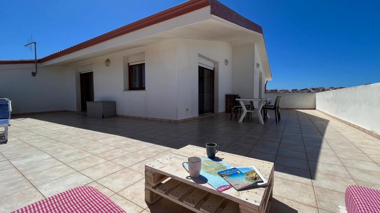 Attici Con Terrazzo Vista Mare Apartment กาลาเซตตา ภายนอก รูปภาพ