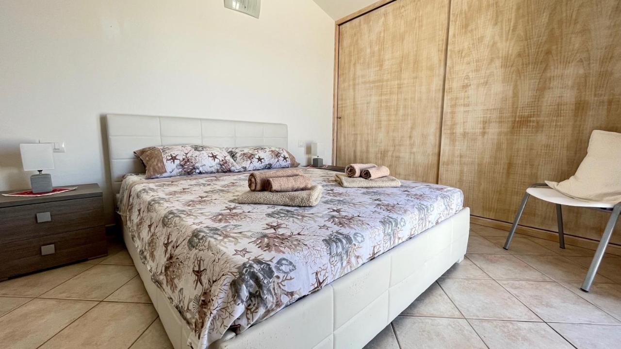Attici Con Terrazzo Vista Mare Apartment กาลาเซตตา ภายนอก รูปภาพ