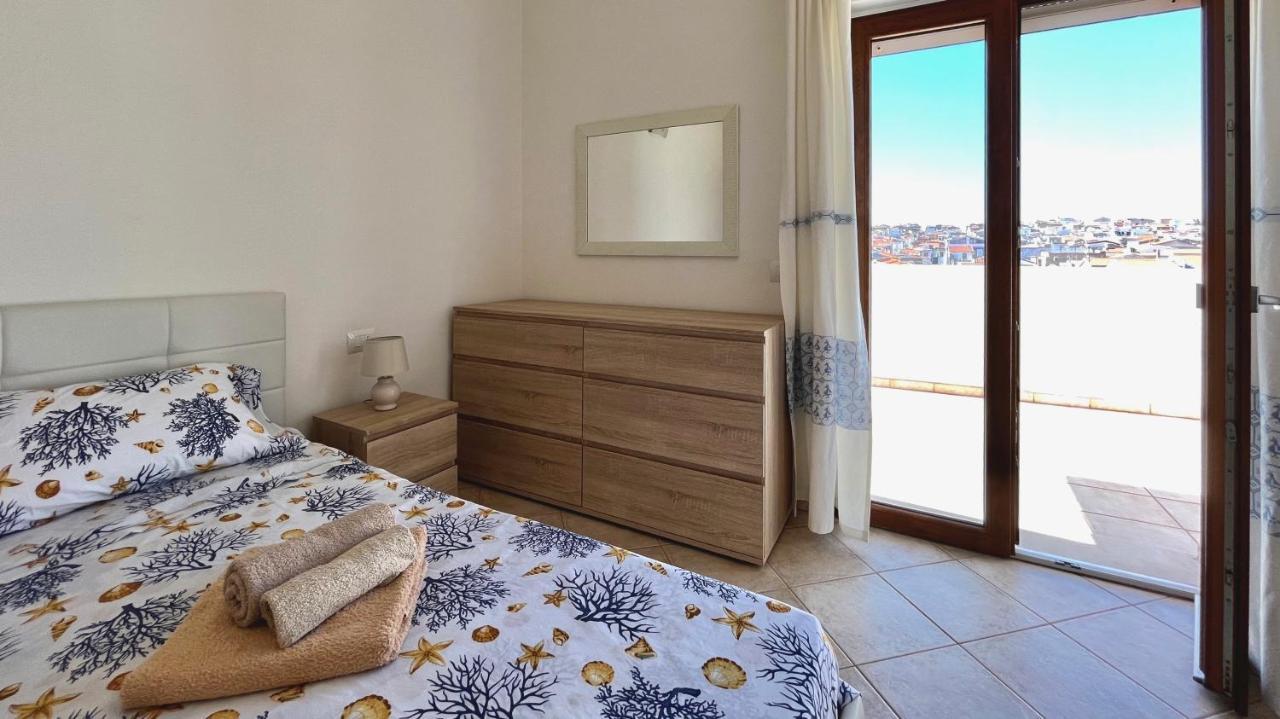 Attici Con Terrazzo Vista Mare Apartment กาลาเซตตา ภายนอก รูปภาพ