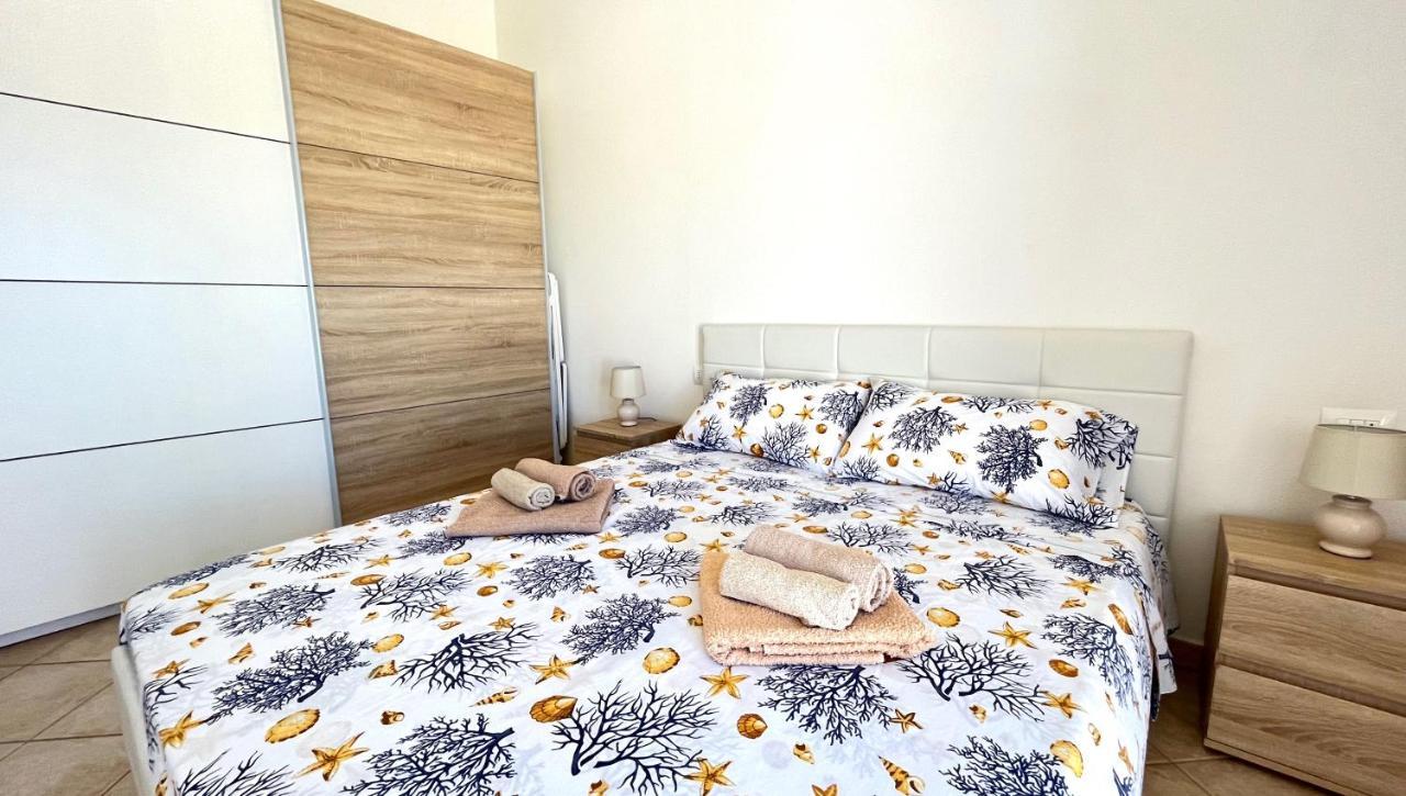 Attici Con Terrazzo Vista Mare Apartment กาลาเซตตา ภายนอก รูปภาพ